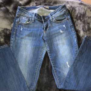 Old Navy Rockstar Jeans 4 Short GREAT CONDITION